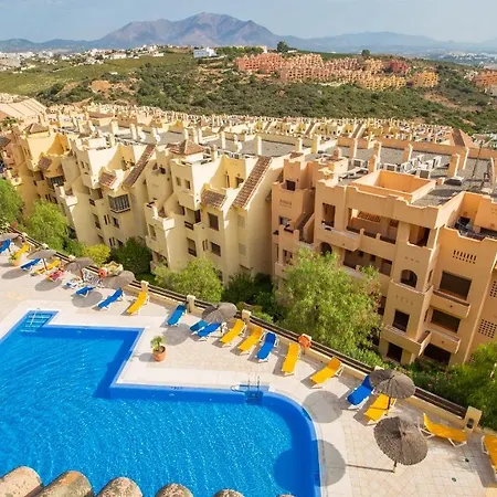 아파트 Duquesa Village 16,62,32 *