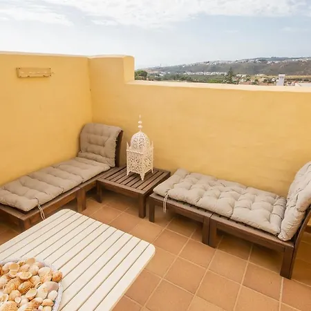 Duquesa Village 16,62,32 Apartment *