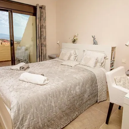 아파트 Duquesa Village 16,62,32 *